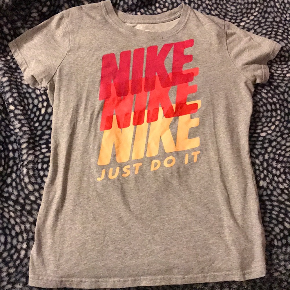 Nike T-shirt
